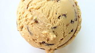 Мороженое с молотым цикорием и горьким шоколадом