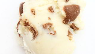 Мороженое с солодовым молоком и конфетами Maltesers