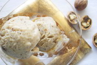 Ореховое мороженое с корицей