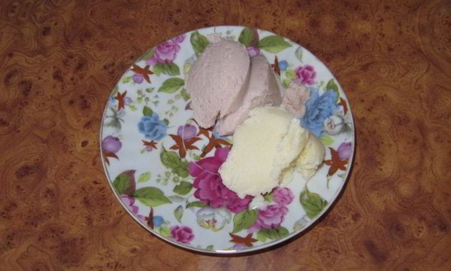 Рецепт полезное мороженое с протеином, малиновое и пломбир