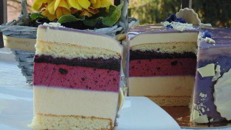 фиалковый торт-мусс с черникой весна в тулузе