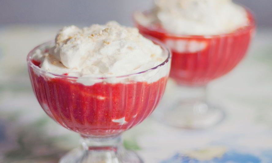 Рецепт йогуртовый мусс с клубникой