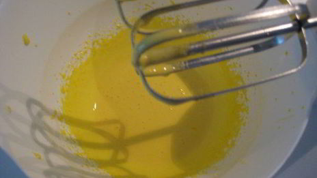 крем-мусс из белого шоколада роза-малина