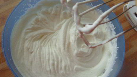 мокка-мусс в ягодном обрамлении