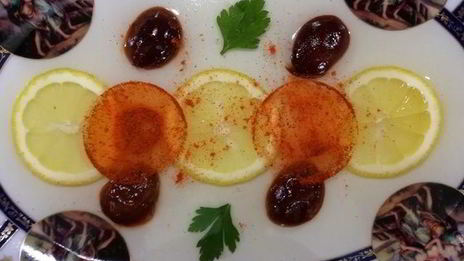 мусс из тунца и рикотты с чипсами из тортильи