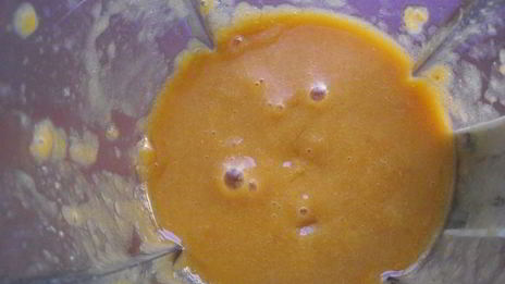 шоколадный мусс с нежным сливочным кремом и абрикосовым желе