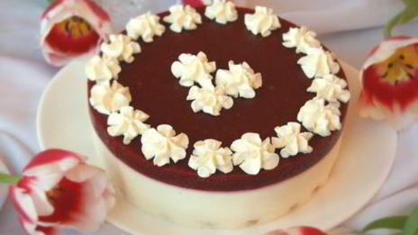 торт-мусс клубника на сливках без выпечки