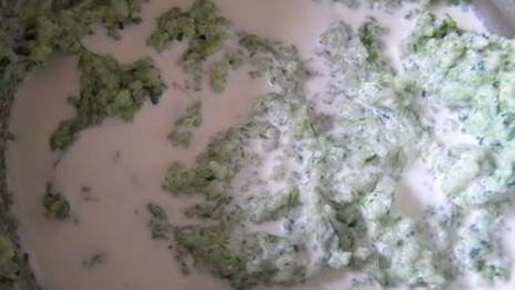 торт-мусс с курицей, шпинатом и черри