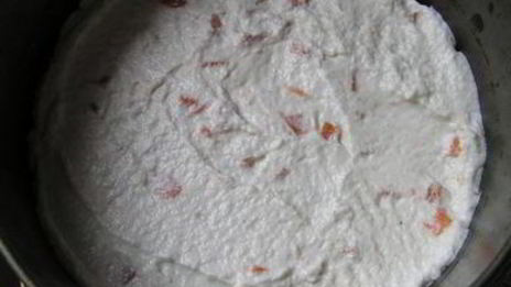 торт-мусс с курицей, шпинатом и черри