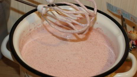 воздушный клубничный мусс