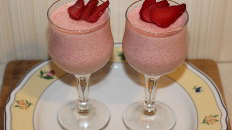 воздушный клубничный мусс