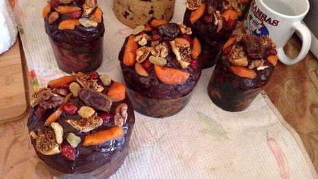 фруктовый кулич пасхальный шоколадный