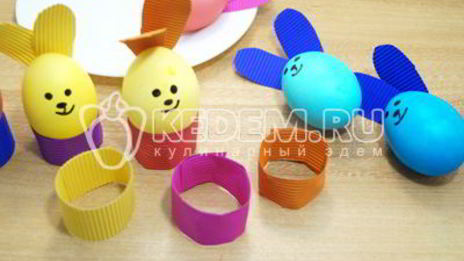 крашеные яйца пасхальные кролики