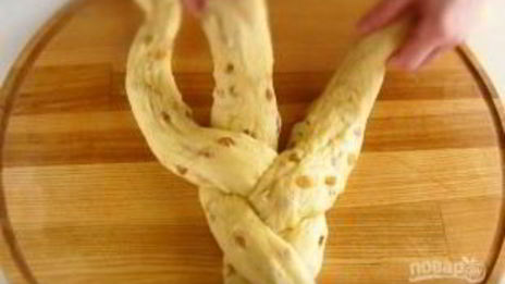 кулич пасхальный из сдобного дрожжевого теста