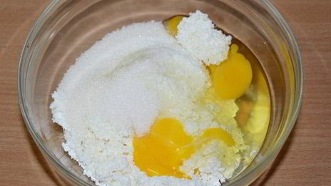 кулич с творожной начинкой