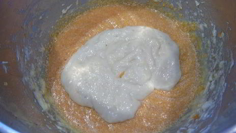 морковный кулич с клюквой