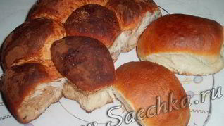 Пасхальные булочки с повидлом