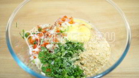 пасхальные мясные колечки с яйцом