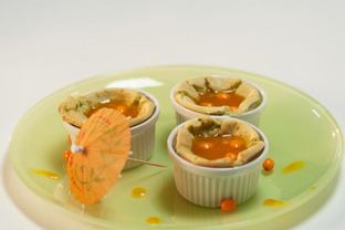 Чайное суфле с облепиховым соусом