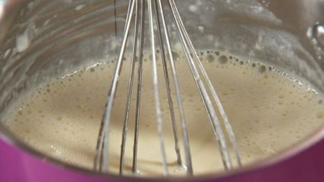 чайное суфле с облепиховым соусом