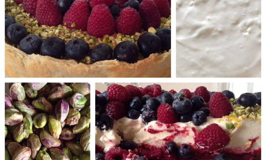 Рецепт лимонный торт-суфле с ягодным курдом