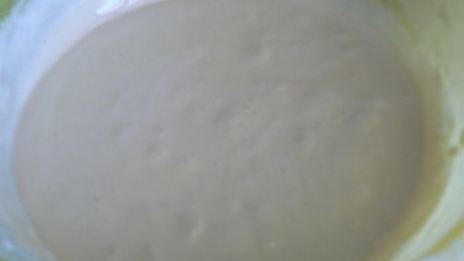 рулет бисквитный с клубнично-сливочным суфле