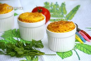 Сочное куриное филе под рисово-морковным суфле