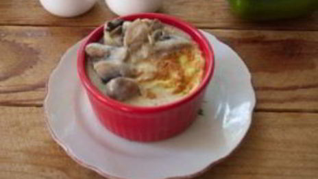 суфле из кабачков с грибным соусом