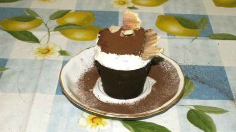 суфле в шоколадных стаканчиках