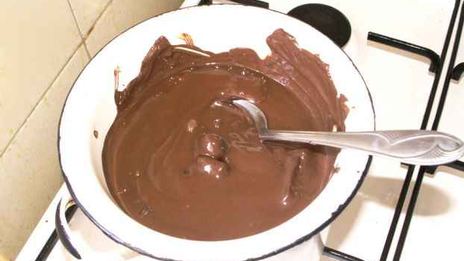 суфле в шоколадных стаканчиках