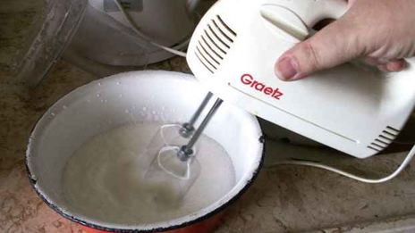 суфле в шоколадных стаканчиках