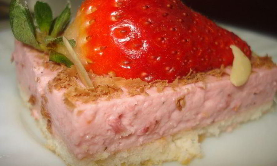 Рецепт тортик-light с клубничным суфле