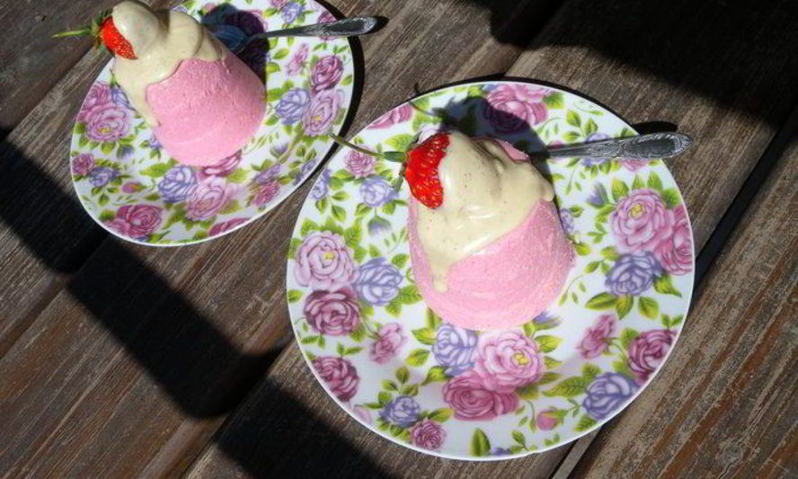 Рецепт творожное суфле с белым шоколадом и клубникой