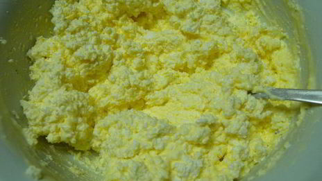 творожное суфле с белым шоколадом и клубникой