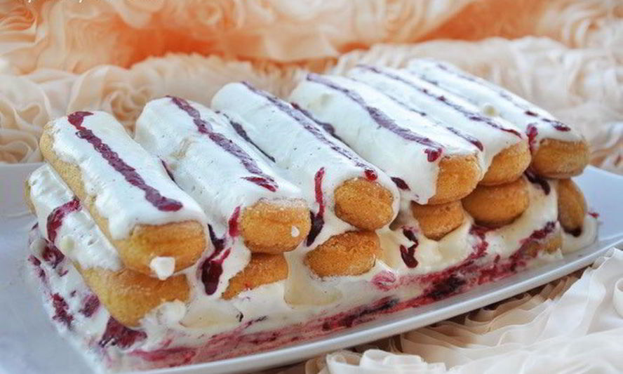 Рецепт сливочное тирамису с брусничным соусом