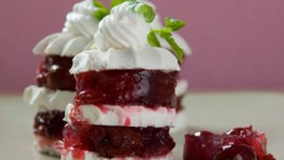 Вишневое желе с зефиром