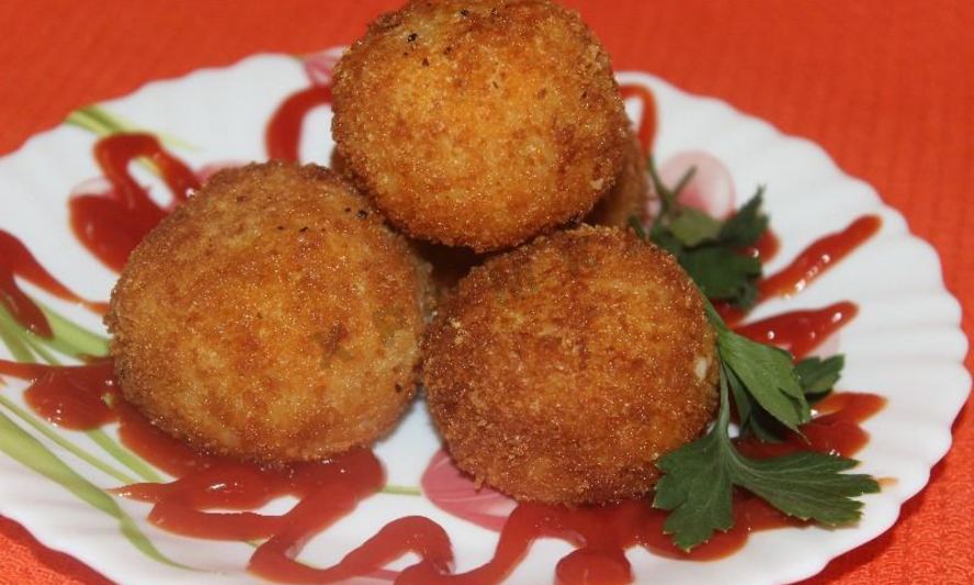 Рецепт аранчини — рисовые шарики с мясной начинкой