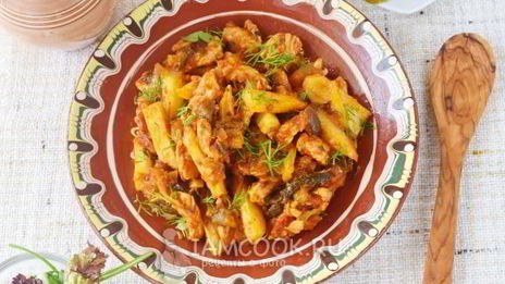 азу из индейки на сковороде