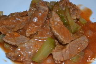 Азу с солеными огурцами