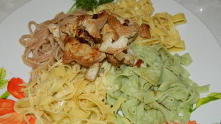 Домашняя лапша из овощного пюре