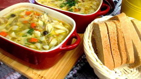 домашняя лапша в горшочке