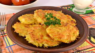 Драники из картофеля и тыквы с курицей