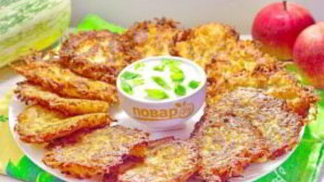 драники из картофеля, кабачка и яблока