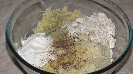 драники с грибами и кунжутом, запеченные в духовке