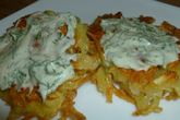 Драники с сыром и горчичным соусом
