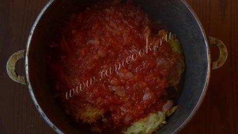 драники в томатном соусе