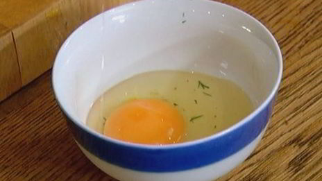 картофельно-свекольные драники с сыром бри