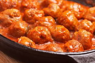 Французские фрикадельки в томатном соусе