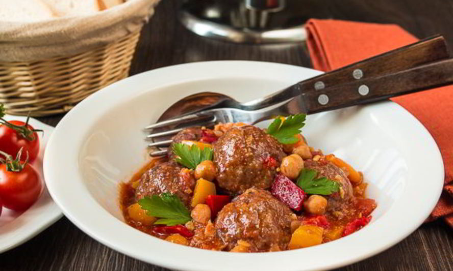 Рецепт фрикадельки из баранины в овощном соусе