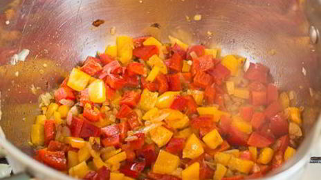 фрикадельки из баранины в овощном соусе